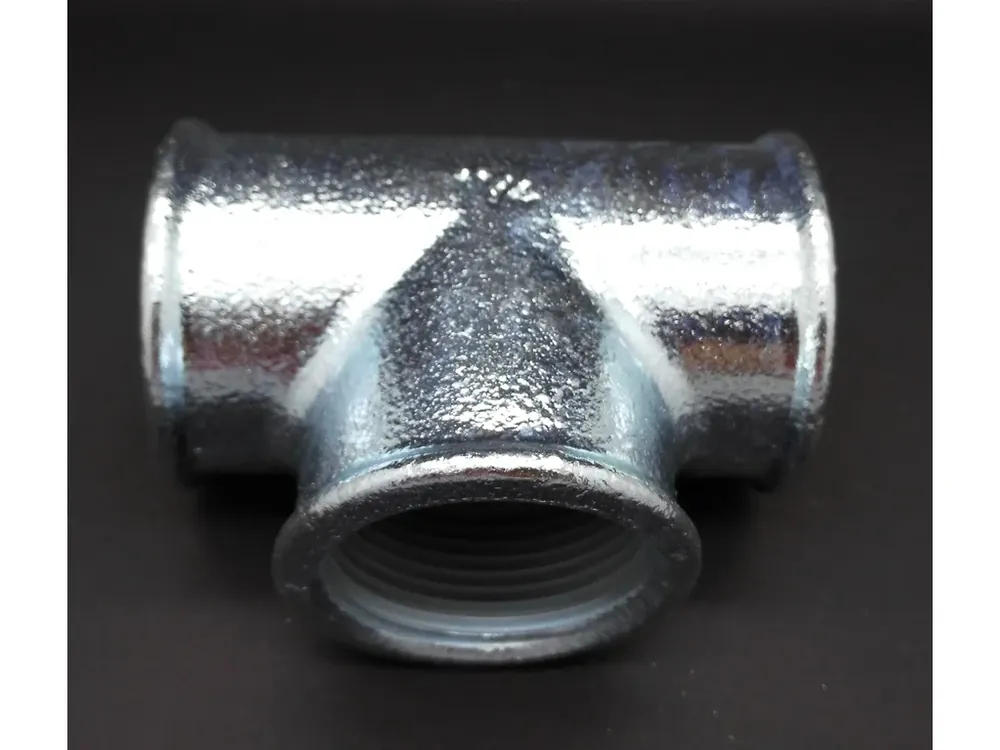 Pozink T kus 3" x 6/4" x 3" č. 130 Novinka