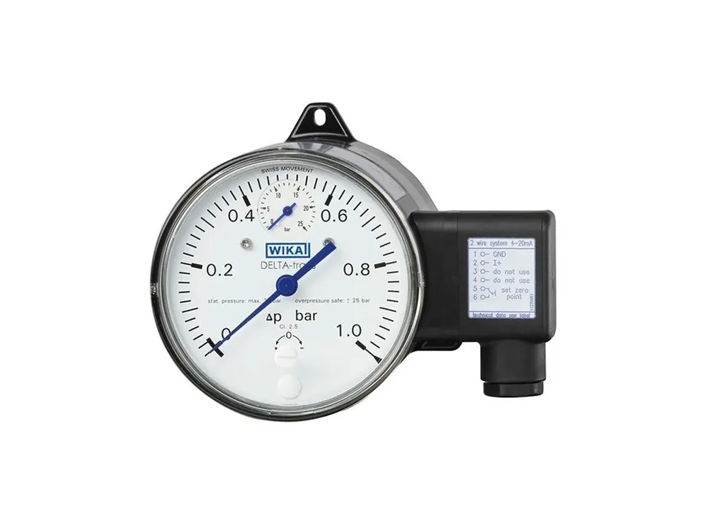Jen Po Omezenou Doba diferenční manometr DPGT40 0/1bar, 2xG1/4" vnitřní, spodní přip., výstup 4/20mA